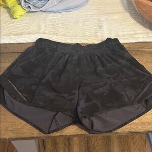 Lululemon Hotty hot short ll